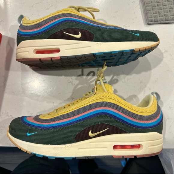 AirMax 97 sean weather-spoon. Barley worn. - Picture 3 of 9